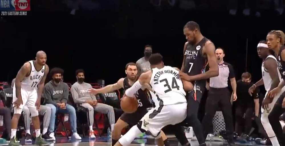  莫兰特暴力美学隔扣字母哥，灰熊青年军击沉密尔沃基